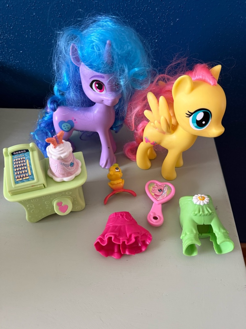 Mixed Lot of My Little Pony Figurines Accessories Fluttershy Izzy Moonbow